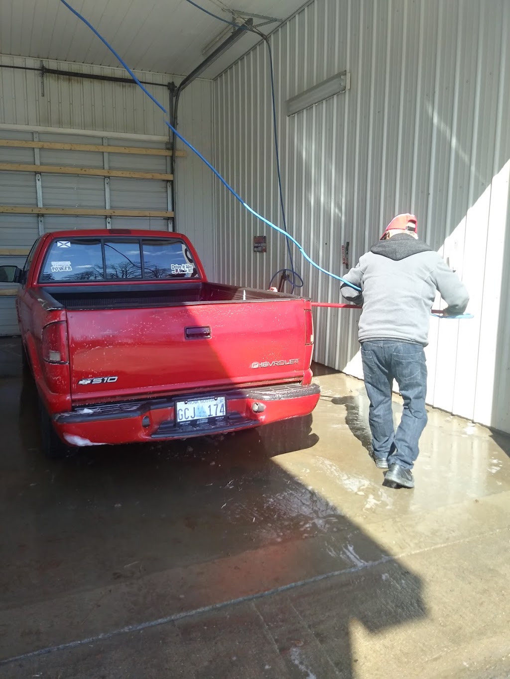 Wizzard Car Wash | 336 Willow St, Truro, NS B2N 5A6, Canada | Phone: (902) 986-2939