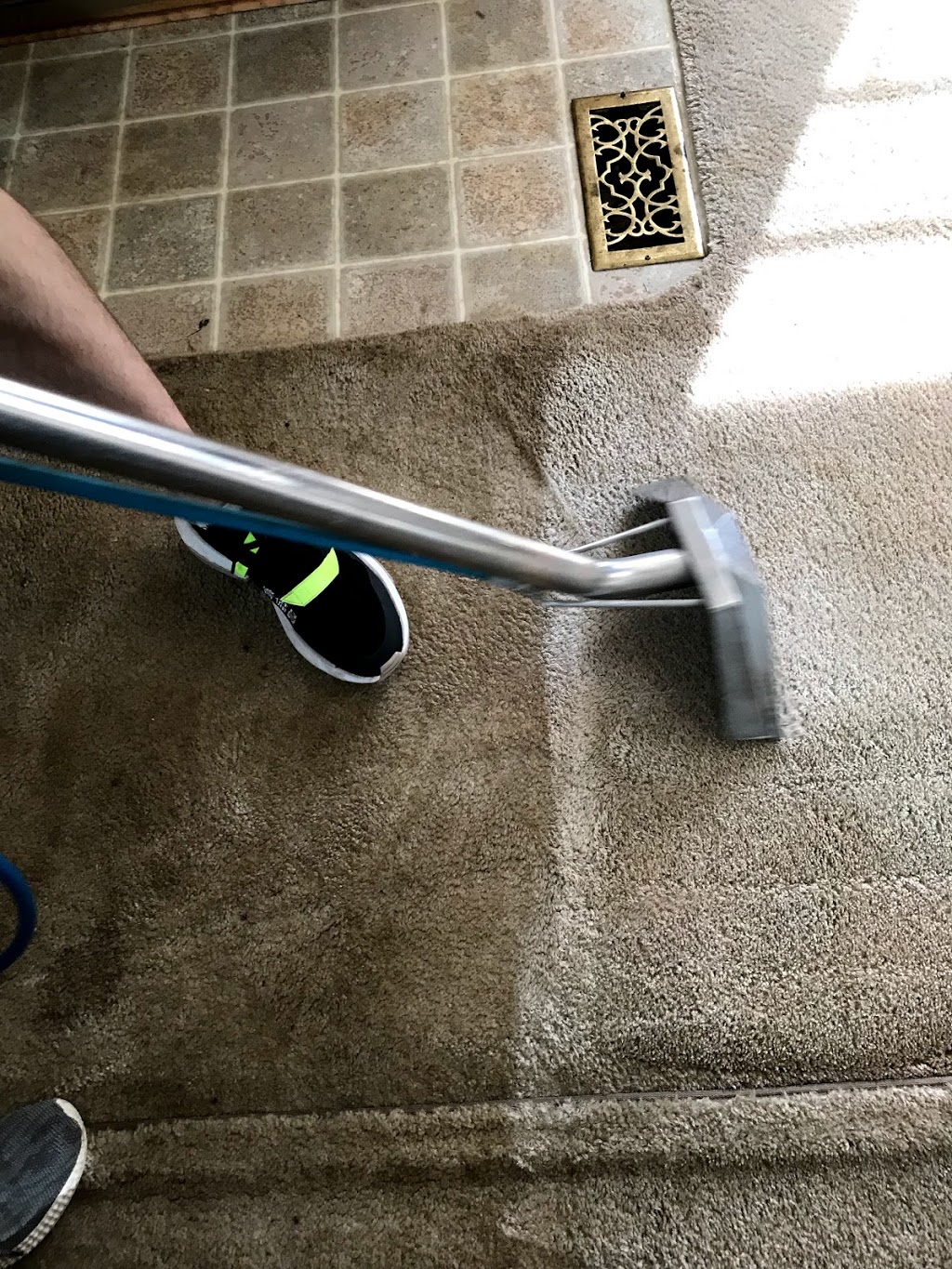 Maple Ridge Carpet Cleaning Service - New client Discount | 18975 Ford Rd, Pitt Meadows, BC V3Y 1X1, Canada | Phone: (778) 829-4557