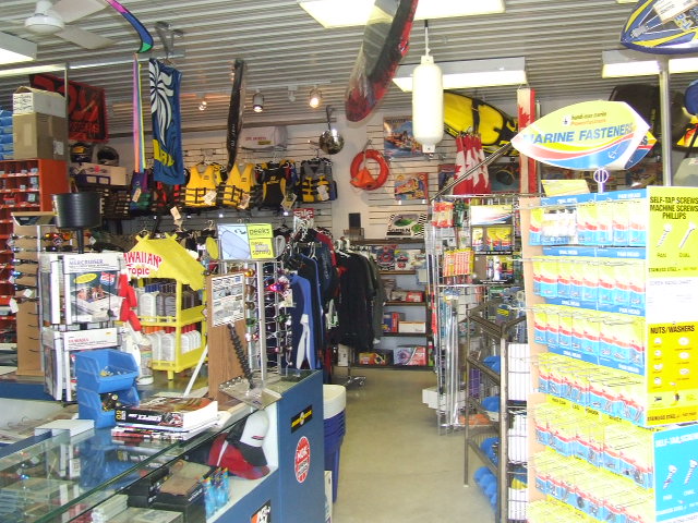 Docks Plus | 26 Symington Lane N Box 7 Grp, 612 SS6, Winnipeg, MB R2C 2Z3, Canada | Phone: (204) 669-7888