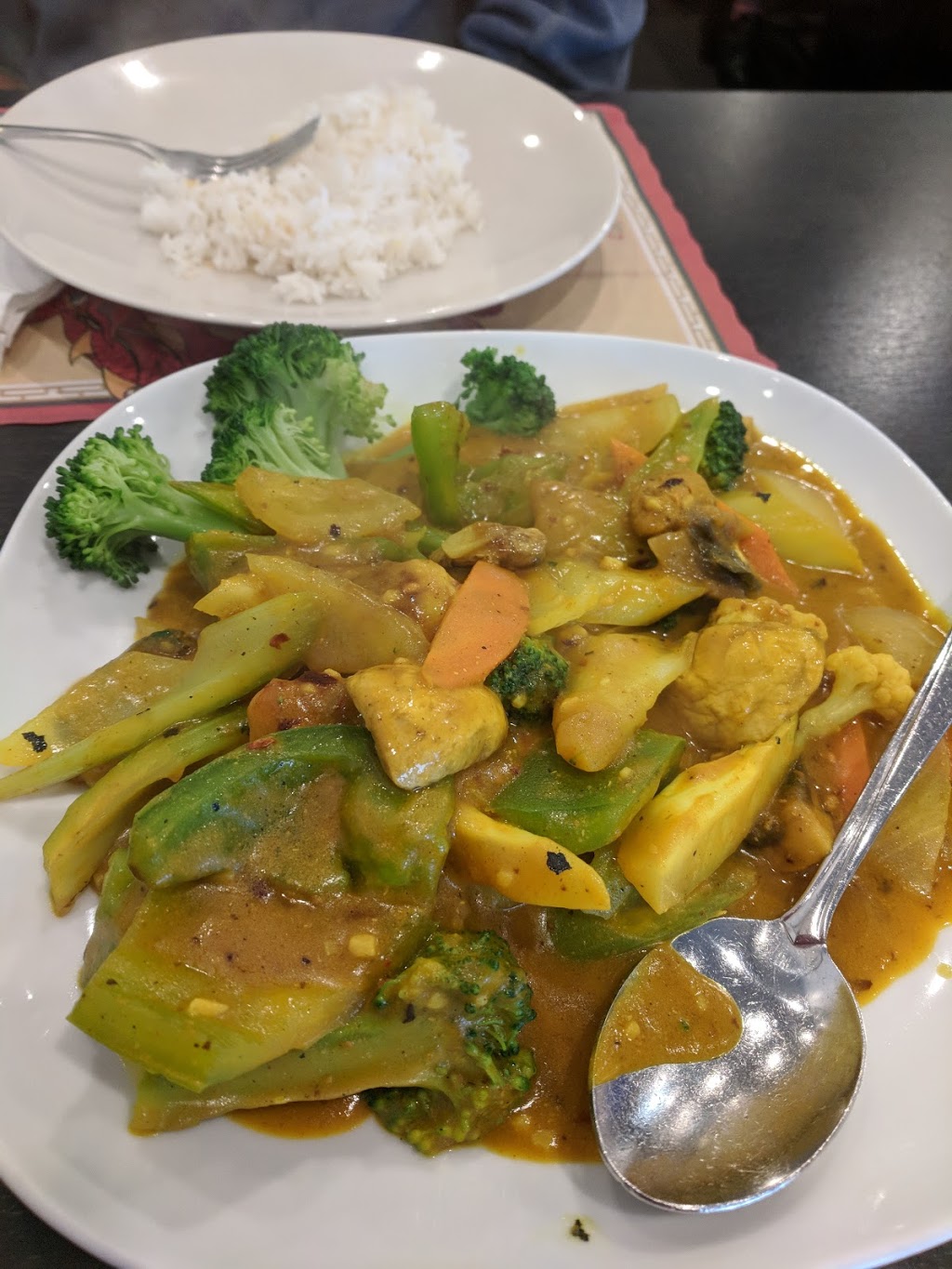 Golden Wok Chinese & Szechwan Restaurant | 241 Dundas St E, Trenton, ON K8V 1L8, Canada | Phone: (613) 392-8688