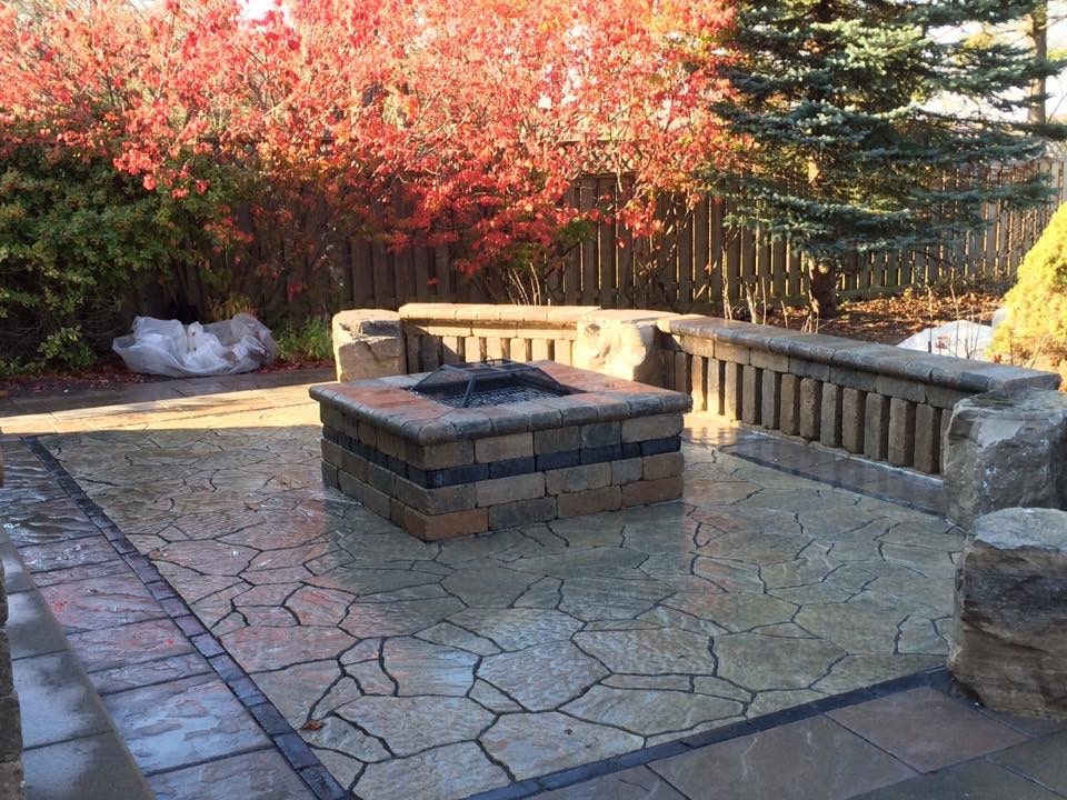 Lloyds Landscape Contracting | 5823 Middle Rd, Bowmanville, ON L1C 6R7, Canada | Phone: (905) 263-2833