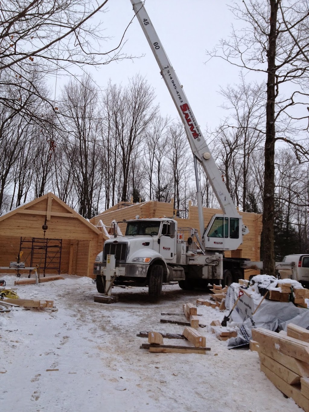 Services de Grues Sauvé inc. | 38 Rue de Chambéry, Terrebonne, QC J6Y 0E4, Canada | Phone: (514) 945-4783