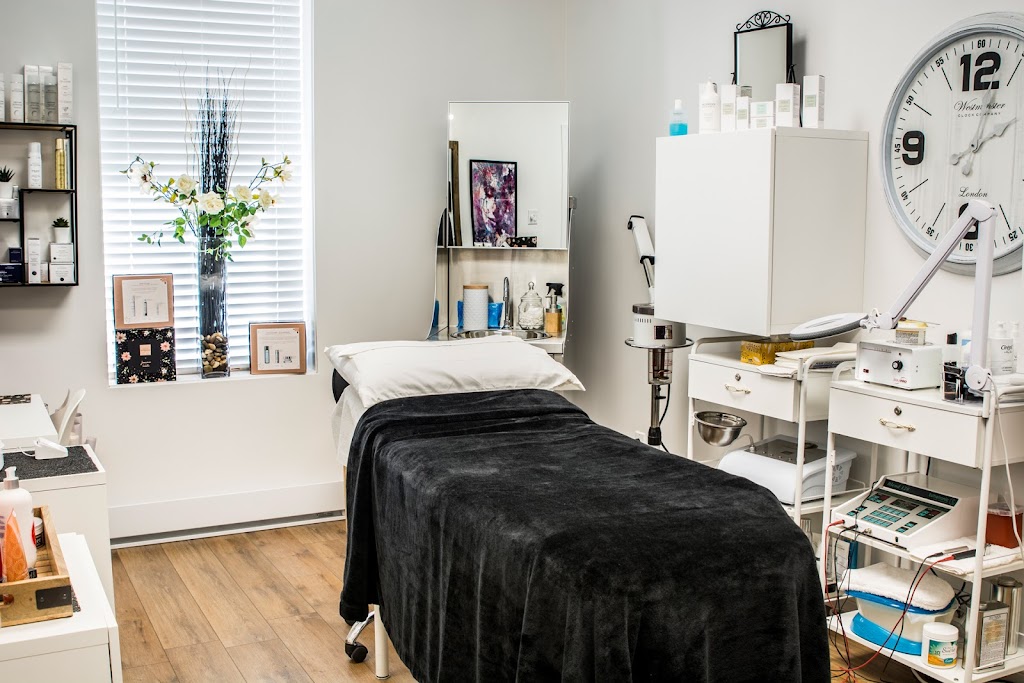 Esthétique Marie-josée | 2752 Rue de la Salle, Jonquière, QC G7S 2A7, Canada | Phone: (418) 699-6150