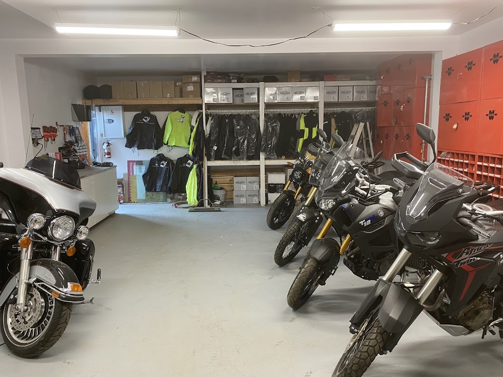 Fox Moto Rent | 10223, C, McDonald Park Rd, Sidney, BC V8L 5X7, Canada | Phone: (250) 516-7591