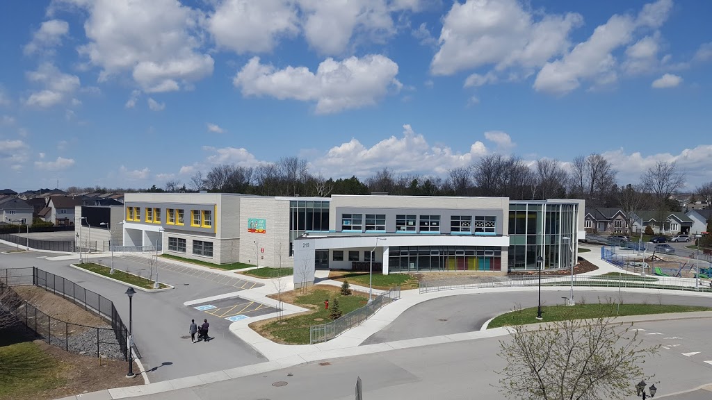 École de la Forêt | 219 Avenue du Bois-Franc, Gatineau, QC J9J 2V3, Canada | Phone: (819) 503-8815