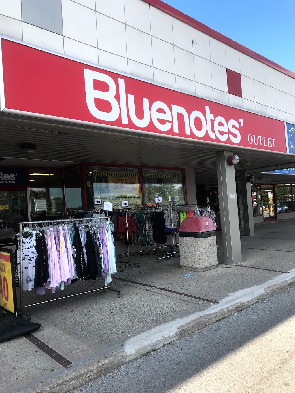 Bluenotes | 2300 Lawrence Ave E Unit #20A, Scarborough, ON M1P 2R2, Canada | Phone: (416) 285-7003