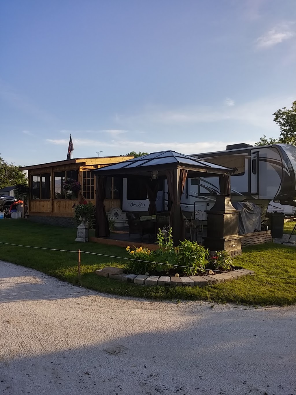 Camping Pionnier | 180 Rte 105, Wright, QC J0X 1W0, Canada | Phone: (819) 463-4163