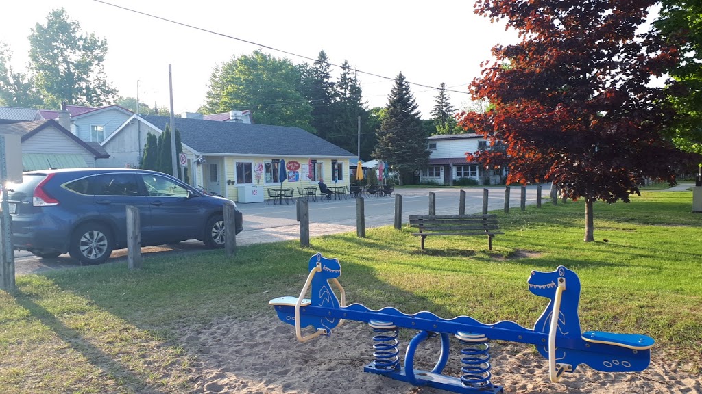 Corner View Cafe | 3159 Colin St, Aylmer, ON N5H 2R2, Canada | Phone: (519) 773-5556