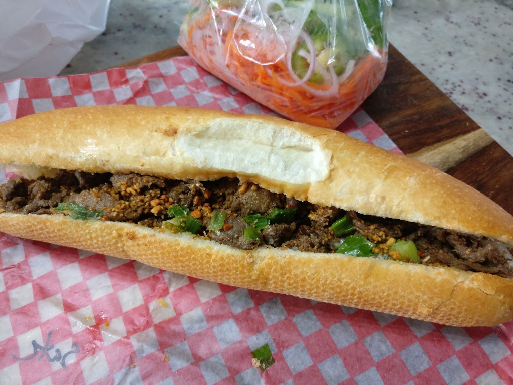 Bánh Mi Sóc Tráng | 4710 17 Ave SE, Calgary, AB T2A 0V1, Canada | Phone: (403) 235-0142