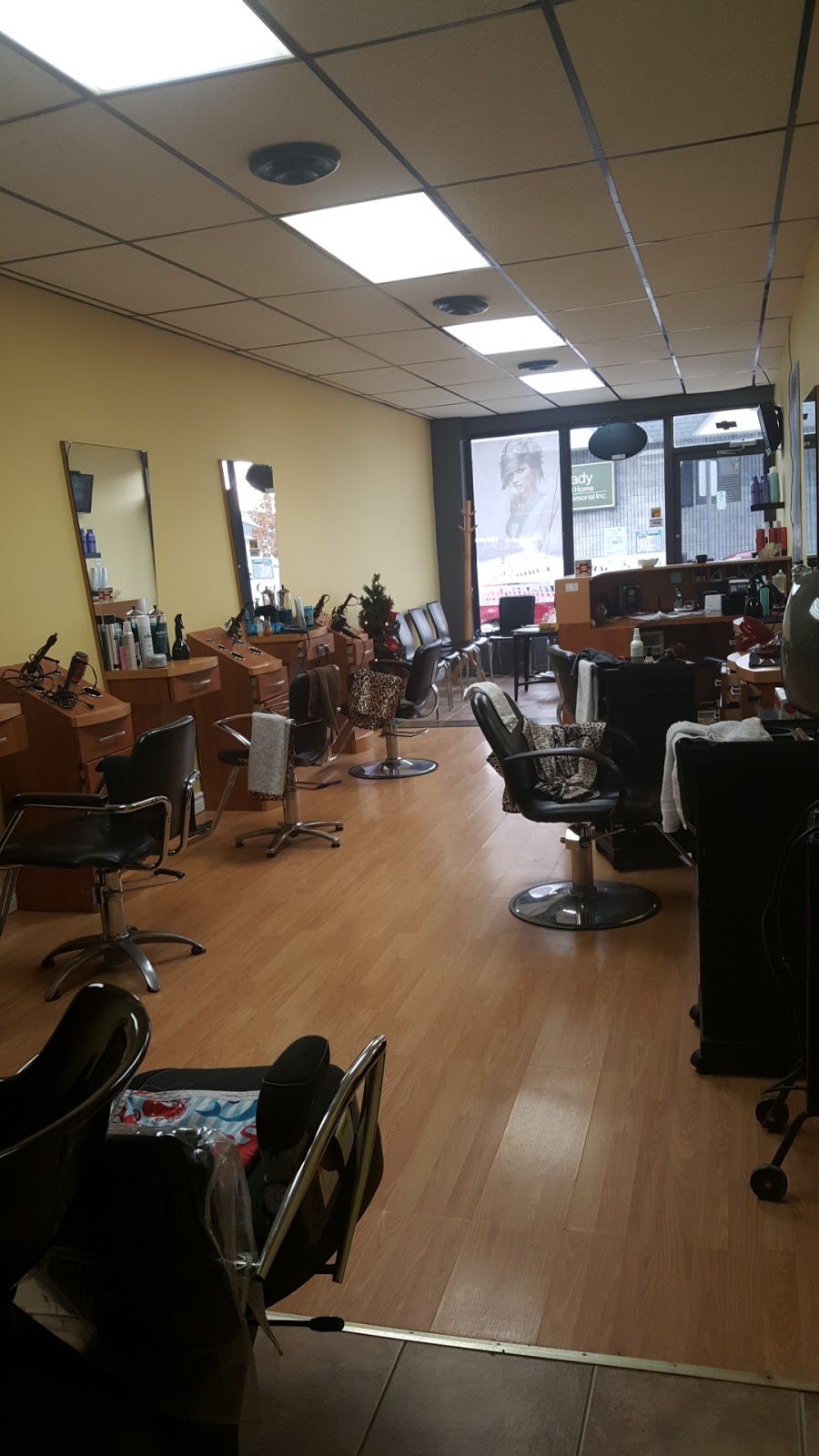 O&M HAIR Salon | 573A Notre Dame St, Belle River, ON N0R 1A0, Canada | Phone: (519) 992-7617