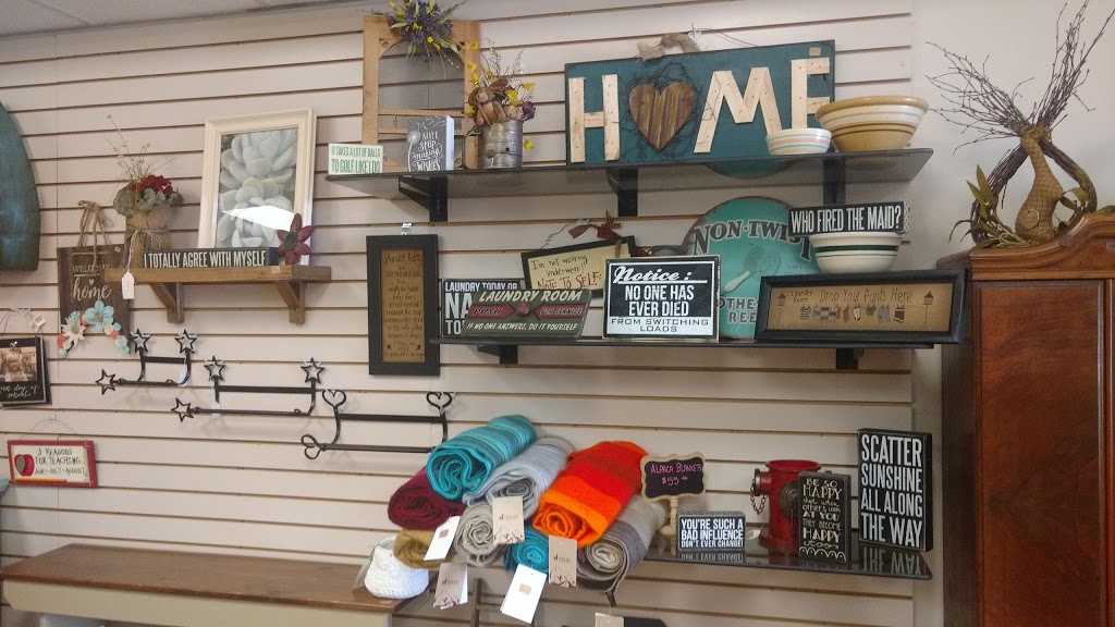 Cheap Shabby Chic | 148 Queen St, Dunnville, ON N1A 1H7, Canada | Phone: (289) 241-1078