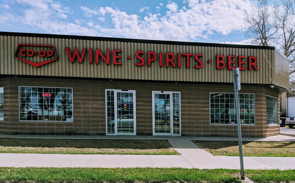 Co-op Liquor Store | 4919 47 Ave, Innisfail, AB T4G 1N8, Canada | Phone: (403) 227-0503