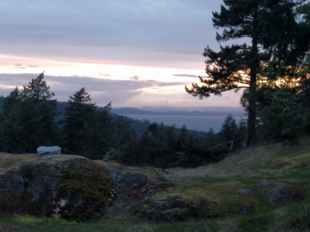 Sunny Knoll Guest Suites | Friday Harbor, WA 98250, USA | Phone: (360) 378-3875