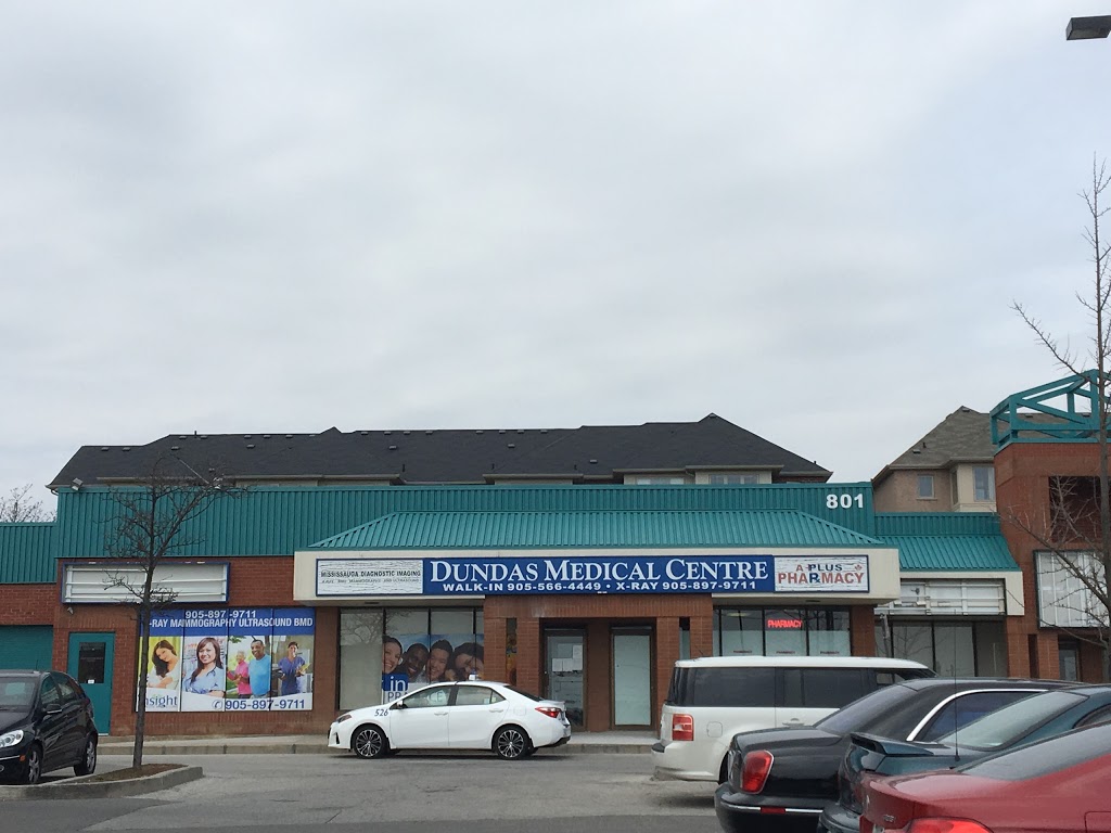 Dundas Medical Centre | 801 Dundas St E, Mississauga, ON L4Y 4E2, Canada | Phone: (905) 566-4449