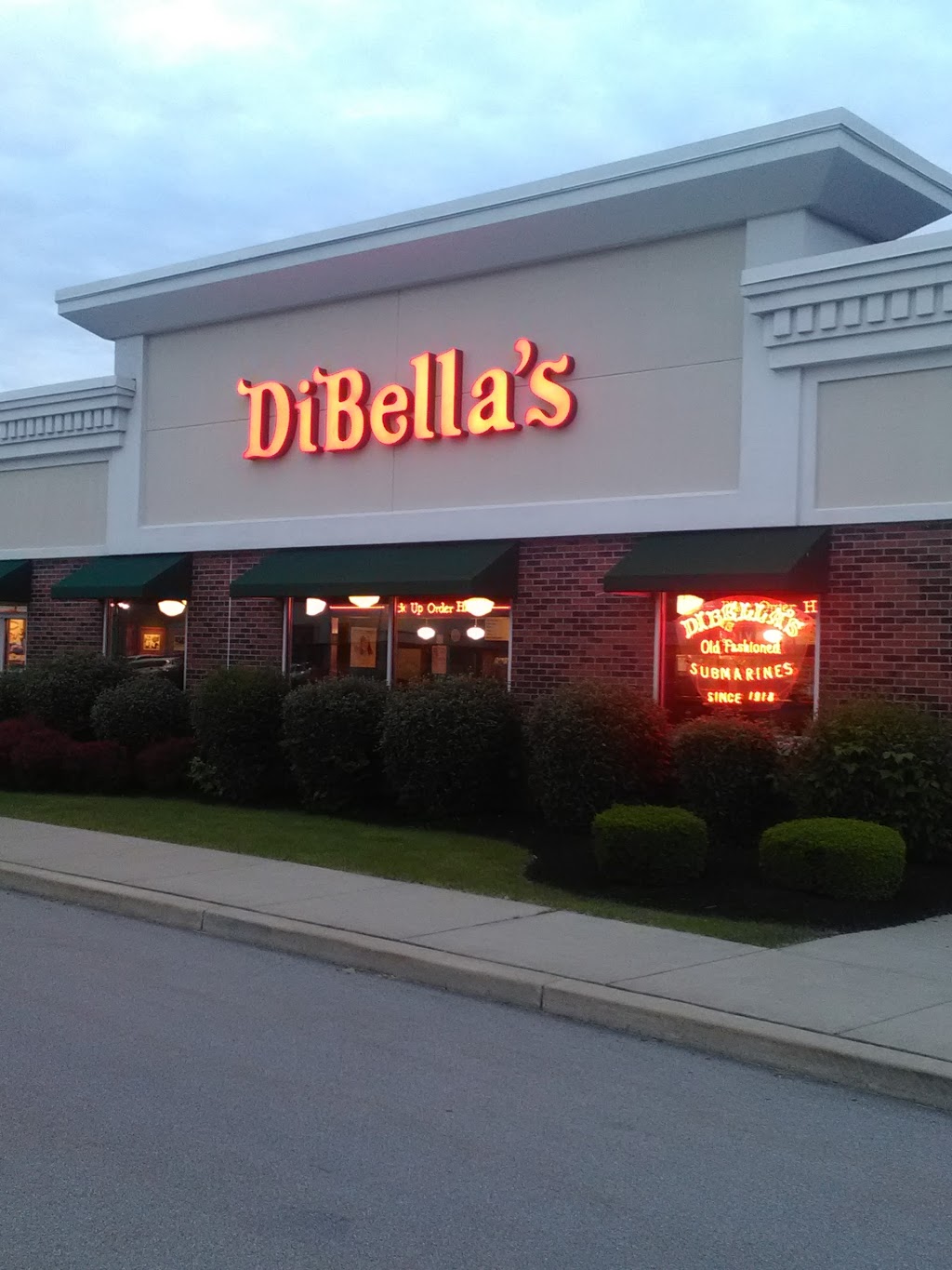 DiBellas | 6970 Transit Rd, Buffalo, NY 14221, USA | Phone: (716) 565-0591