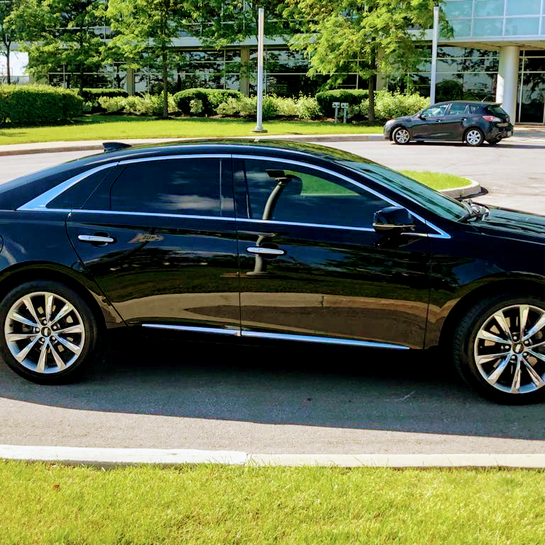 Mayfair Limo | 1943 Jans Blvd, Innisfil, ON L9S 4Z7, Canada | Phone: (416) 219-7600