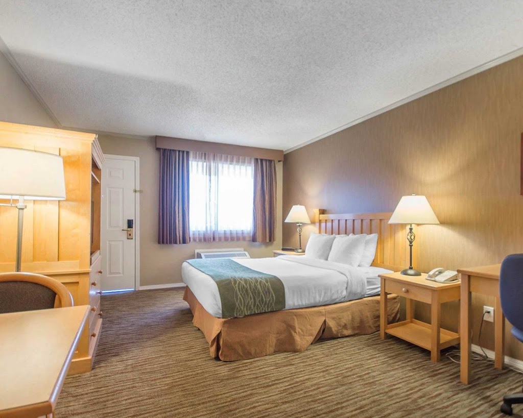 Econo Lodge Inn & Suites | 1748 Capilano Rd, North Vancouver, BC V7P 3B4, Canada | Phone: (604) 988-3181