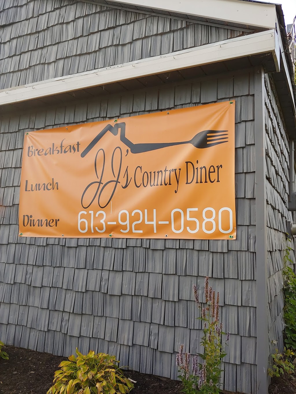 JJ’s Country Diner | 68 Main St E, Athens, ON K0E 1B0, Canada | Phone: (613) 924-0580