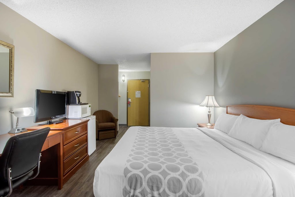 Econo Lodge | 1735 Prince of Wales Dr, Regina, SK S4Z 1A5, Canada | Phone: (306) 789-2223