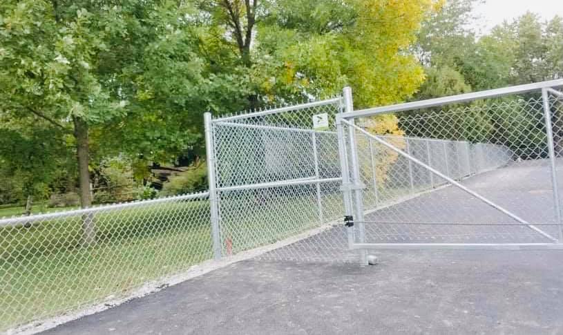 Inter Fences Structura | 425 A Bd Industriel, Saint-Jean-sur-Richelieu, QC J3B 7Z3, Canada | Phone: (450) 346-8400