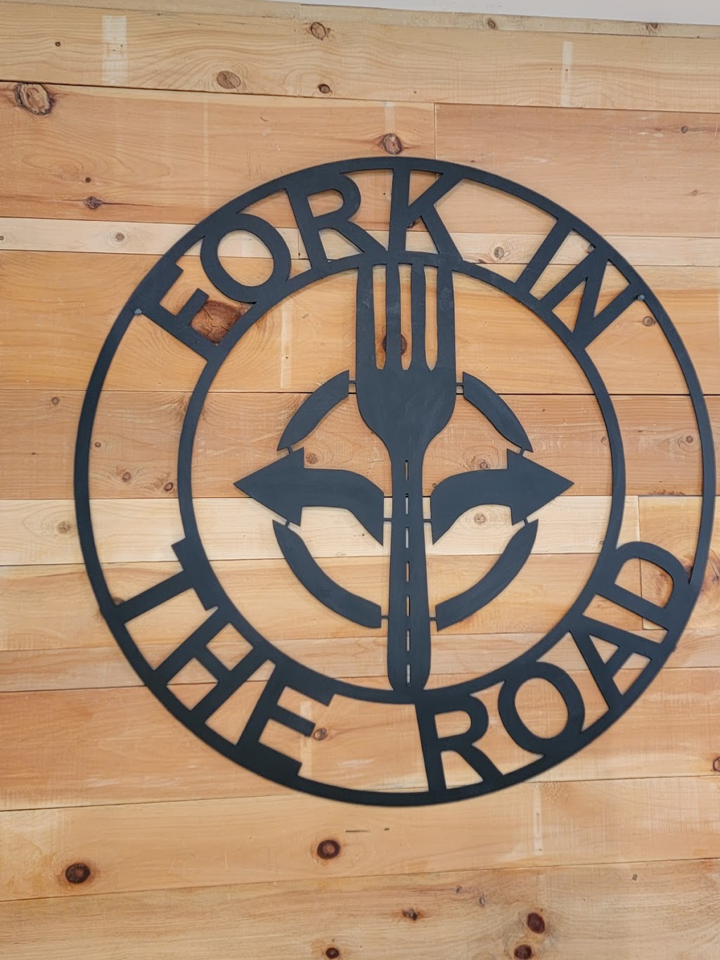 Fork In The Road Country Market | 2989 Lakefield Rd, Peterborough, ON K9J 6X9, Canada | Phone: (705) 651-3675