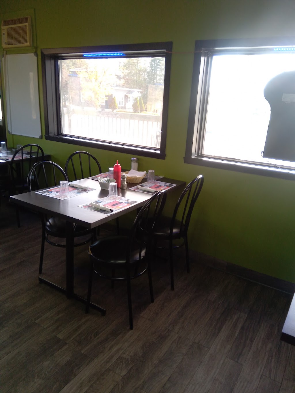 Cillo Pizza | 645 Rue Principale E, Cookshire-Eaton, QC J0B 1M0, Canada | Phone: (819) 875-2777