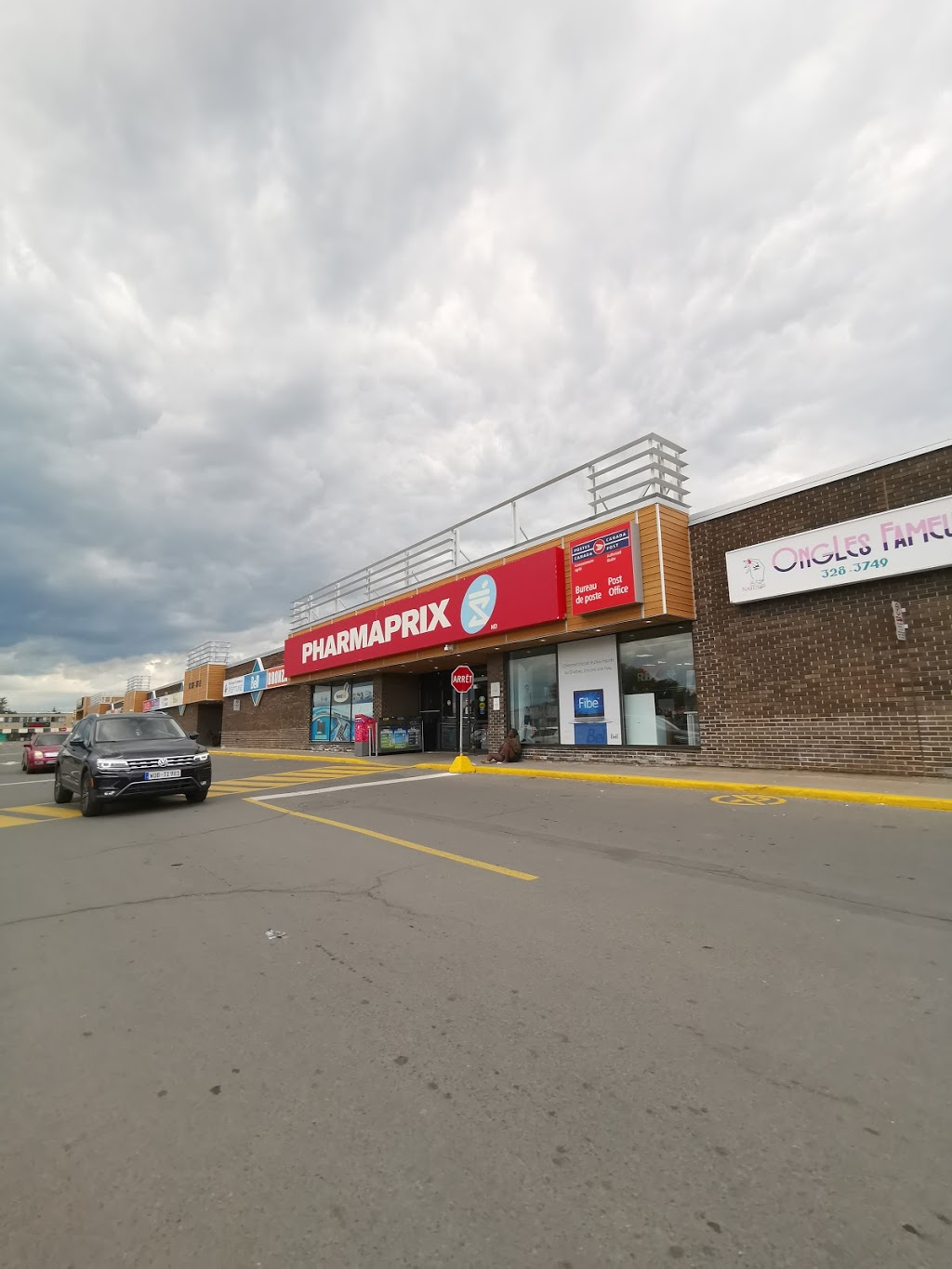 shoppers drug mart | 10551 Boulevard Pie-IX, Montréal-Nord, QC H1H 4A3, Canada | Phone: (514) 321-1230