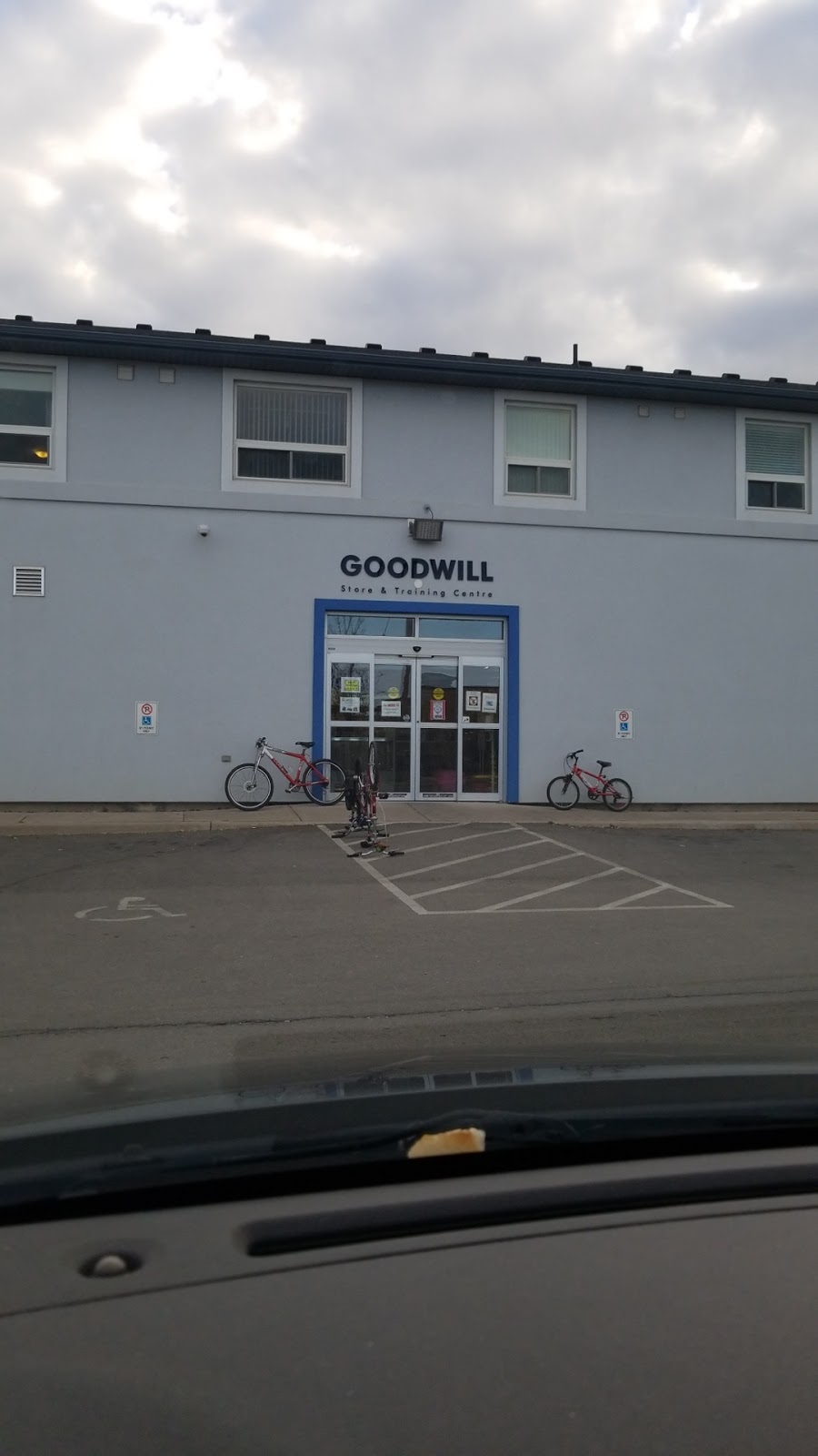 Goodwill Niagara Churchill | Churchill Ave, Welland, ON L3B 4Y5, Canada | Phone: (289) 820-7126