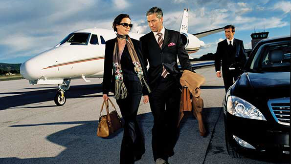 Toronto Airport Limo Taxi Service | 505 Spadina Rd, Toronto, ON M5P 2W6, Canada | Phone: (877) 972-5666