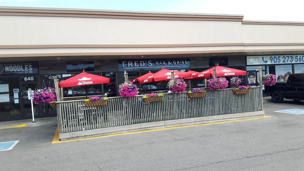 Freds Bar & Grill | 636 Bloor St, Mississauga, ON L5A 1Z8, Canada | Phone: (905) 279-0097