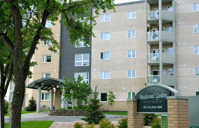 Meadowood Gardens | 566 &, 576 St Annes Rd, Winnipeg, MB R2M 1G5, Canada | Phone: (204) 255-8346