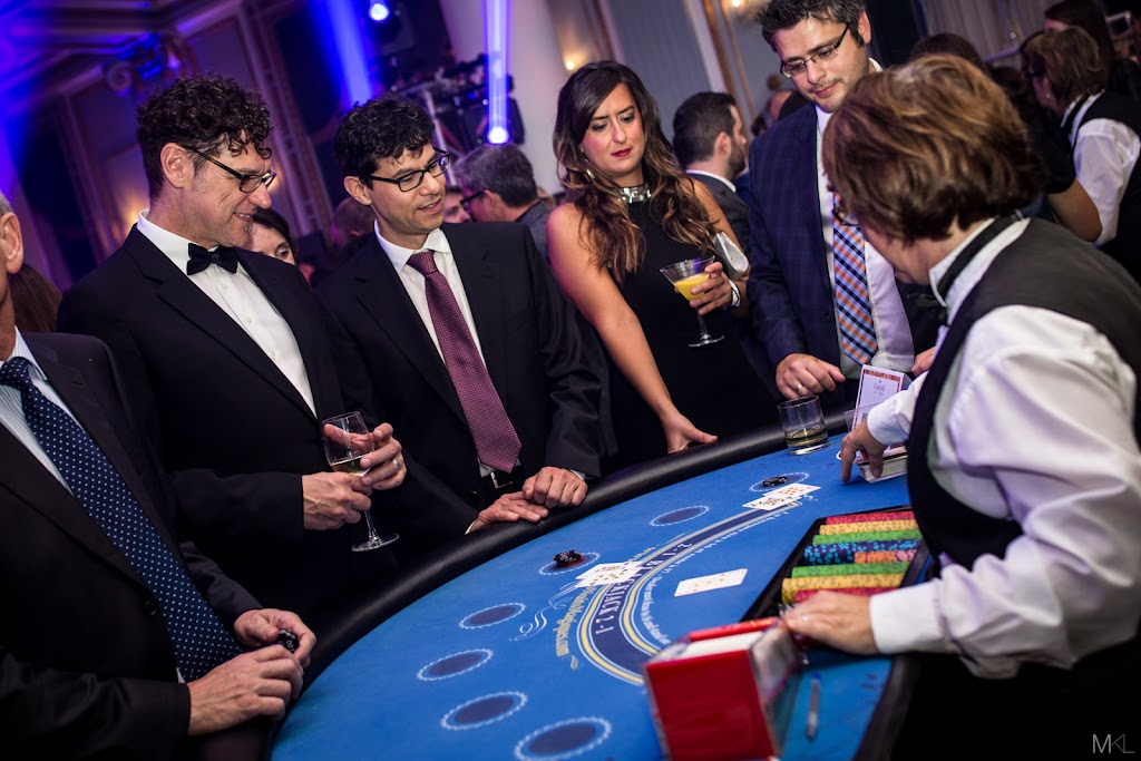 Magic Nights Casino | 34 Rue de Vitré, Blainville, QC J7B 1Z3, Canada | Phone: (450) 430-0003