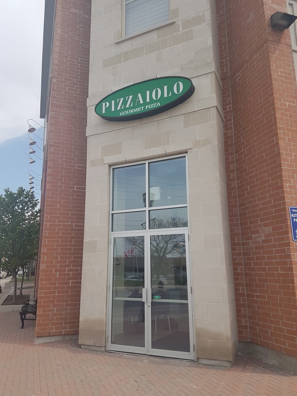 Pizzaiolo Gourmet Pizza | 10211 Keele St #22, Maple, ON L6A 3Y9, Canada | Phone: (905) 417-7977