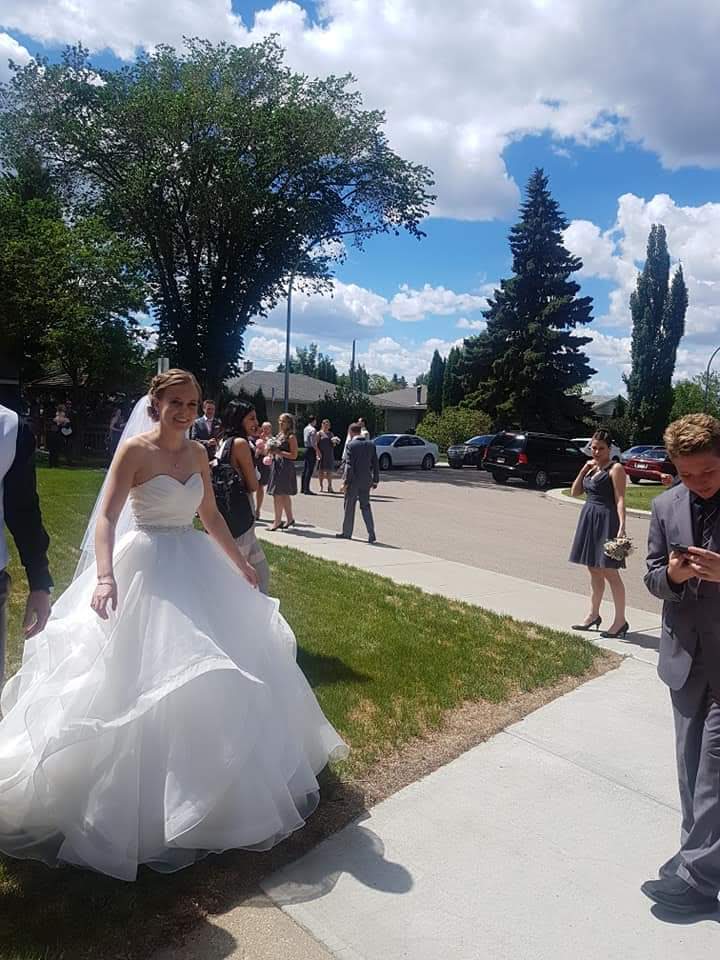 The Bridal And Tuxedo House | 13059 156 St NW, Edmonton, AB T5V 0A2, Canada | Phone: (780) 454-1636