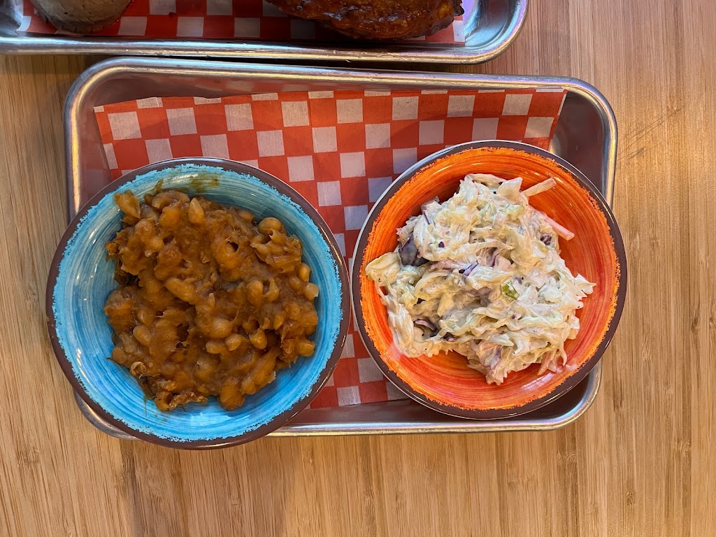 Beachside BBQ | 352 Main Street Bath, Bath, ON K0H 1G0, Canada | Phone: (613) 352-0777