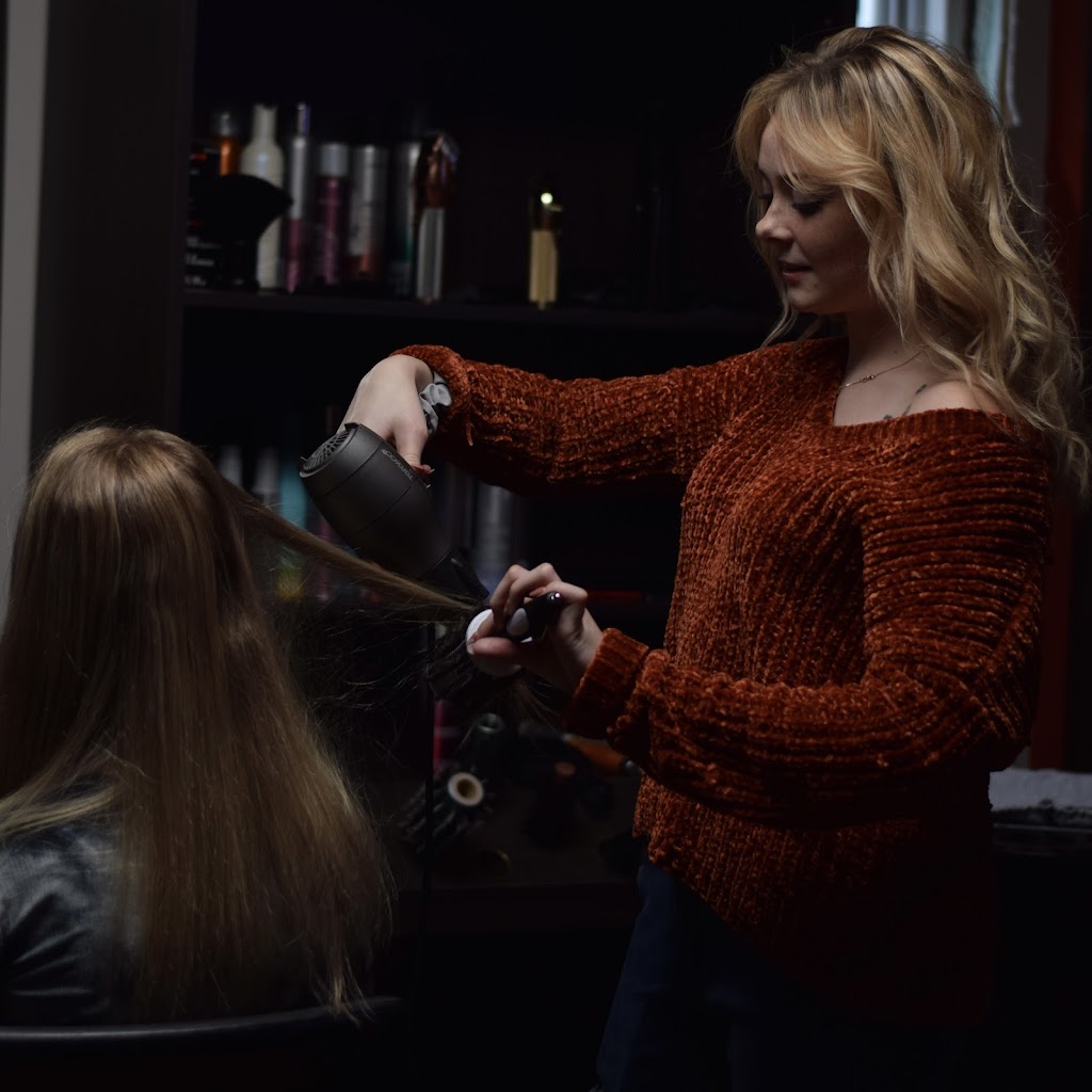 Coiffure Diadème | 585 Rue Honorius-Gagnon, Sainte-Marie, QC G6E 0B5, Canada | Phone: (418) 386-7782