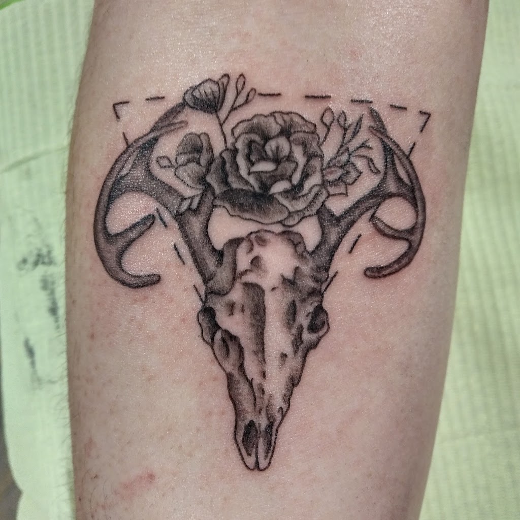 Rose City Tattoo Collective | 47 E Main St #101, Welland, ON L3B 3W4, Canada | Phone: (905) 714-7673