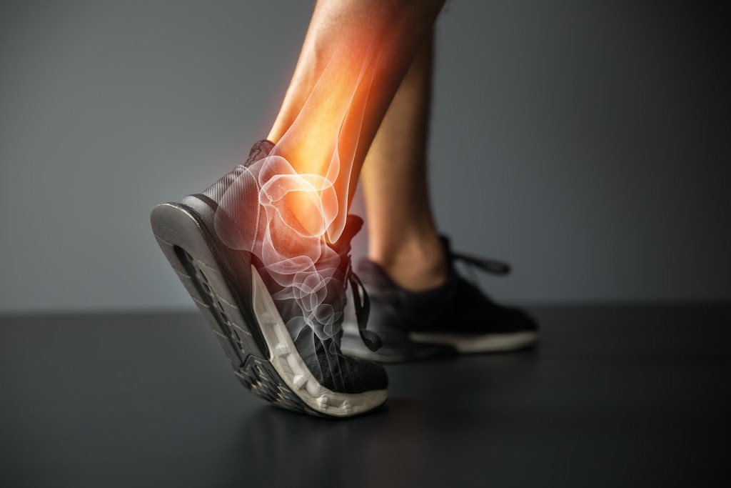 Bolton Foot & Orthotic Clinic | 12295 Hwy 50 Suite 213, Bolton, ON L7E 1M2, Canada | Phone: (905) 533-3668