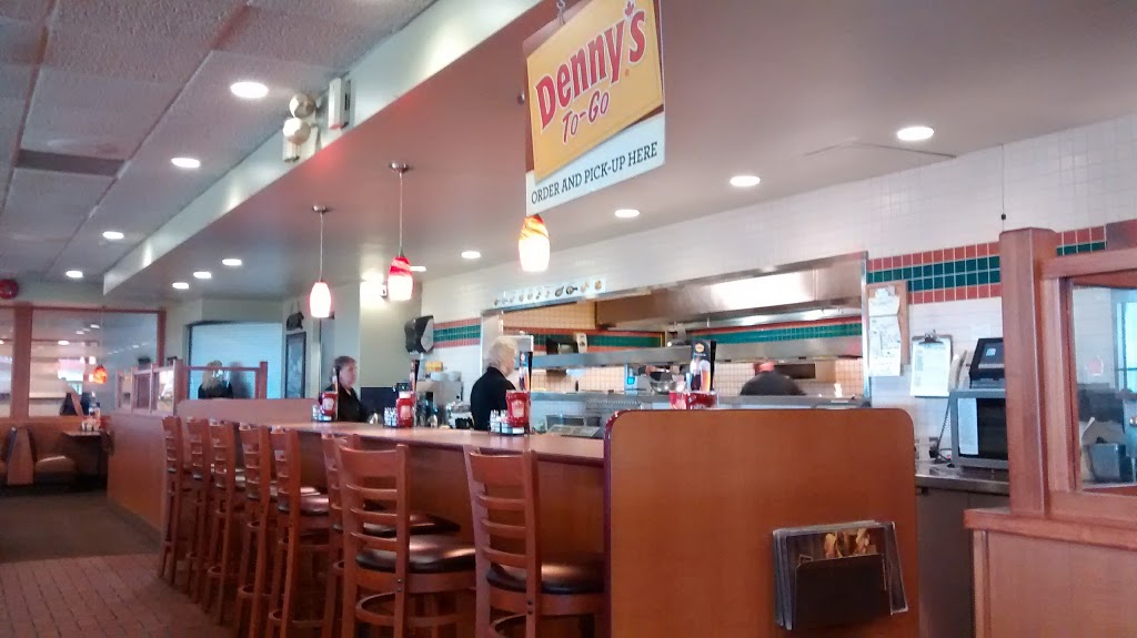 Dennys | 33 Benson St, Kingston, ON K7K 5W2, Canada | Phone: (613) 547-9744