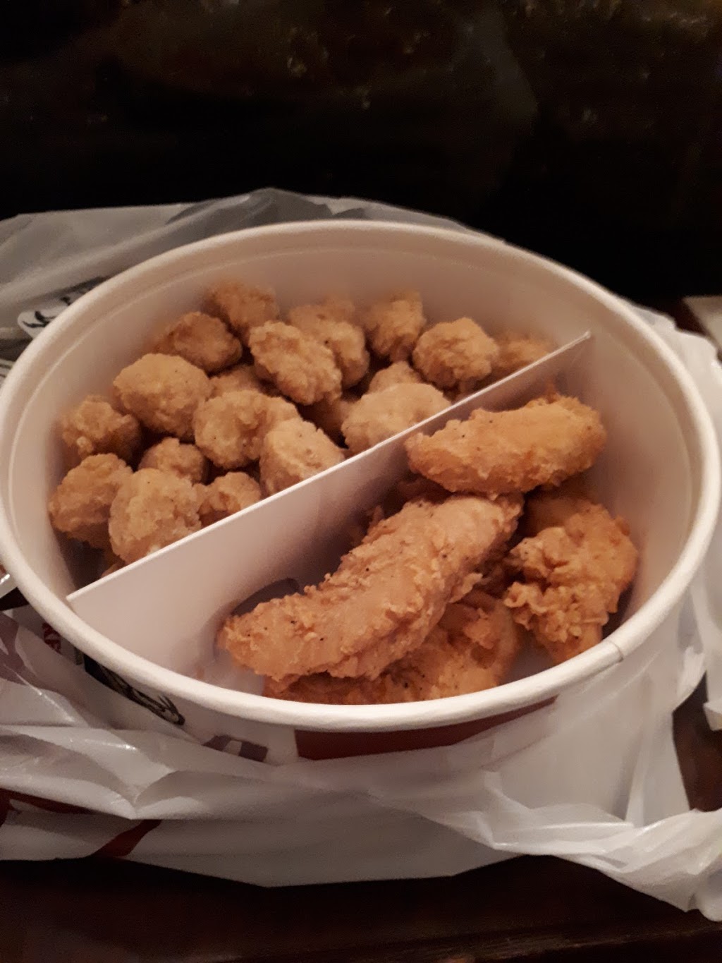 KFC | 12504 137 Ave NW, Edmonton, AB T5L 1T2, Canada | Phone: (780) 448-7400