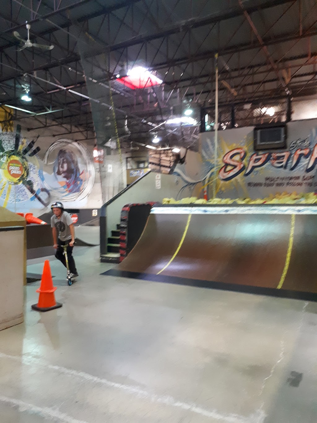 CJs Skatepark | 560 Hensall Cir, Mississauga, ON L5A 1Y1, Canada | Phone: (905) 272-6888