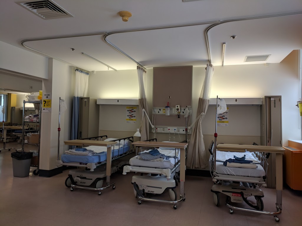 Hôpital LaSalle | 8585 Terrasse Champlain, LaSalle, QC H8P 1C1, Canada | Phone: (514) 362-8000