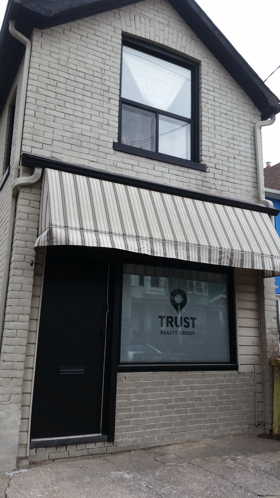 Trust Realty Group | 227 1/2 Brock Ave, Toronto, ON M6K 2L8, Canada | Phone: (416) 400-1575