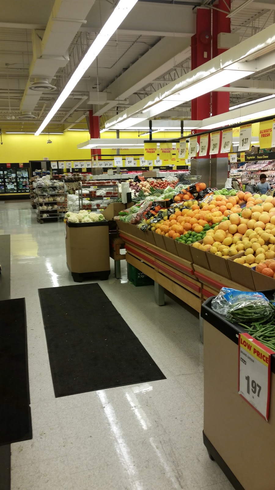 DaCostas No Frills | 1725 Kingston Rd, Pickering, ON L1V 1B5, Canada | Phone: (866) 987-6453