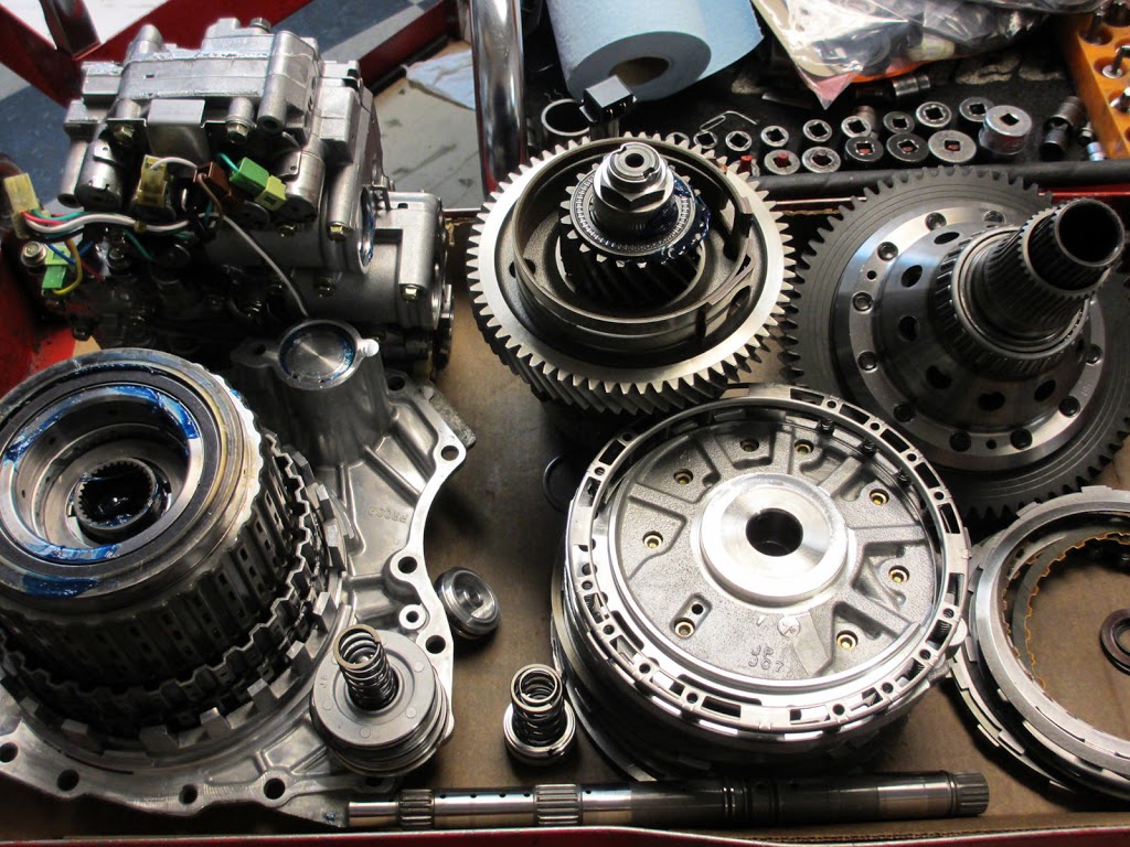 Powershift Transmissions | 151 Toryork Dr #18, North York, ON M9L 1X9, Canada | Phone: (416) 744-8844