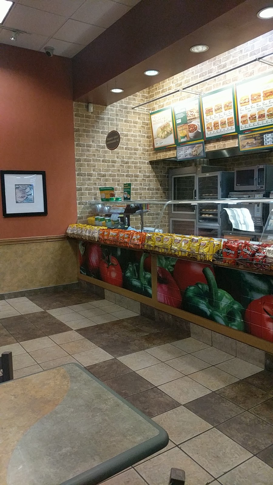 Restaurant SUBWAY | 1300 Boulevard Saint-Jean-Baptiste, Pointe-aux-Trembles, QC H1B 4A5, Canada | Phone: (514) 645-1738