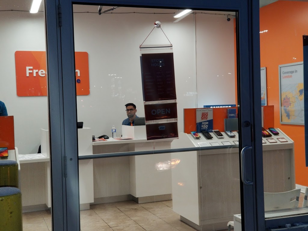 Freedom Mobile | 1925 Dundas St #2, London, ON N5V 1P7, Canada | Phone: (519) 457-9463