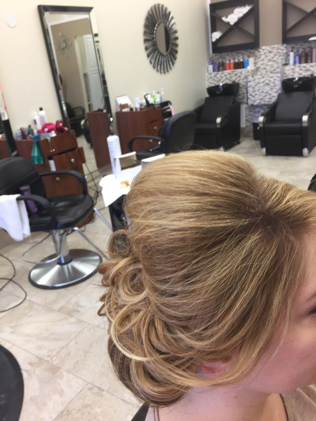 Perfection beauty salon | 8763 Bayview Ave, Richmond Hill, ON L4B 3V1, Canada | Phone: (647) 892-3020