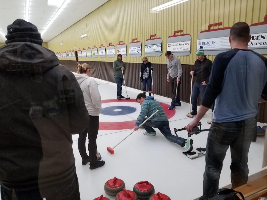 Port Carling Curling Club | 26 Duke St, Port Carling, ON P0B 1J0, Canada | Phone: (705) 765-3150