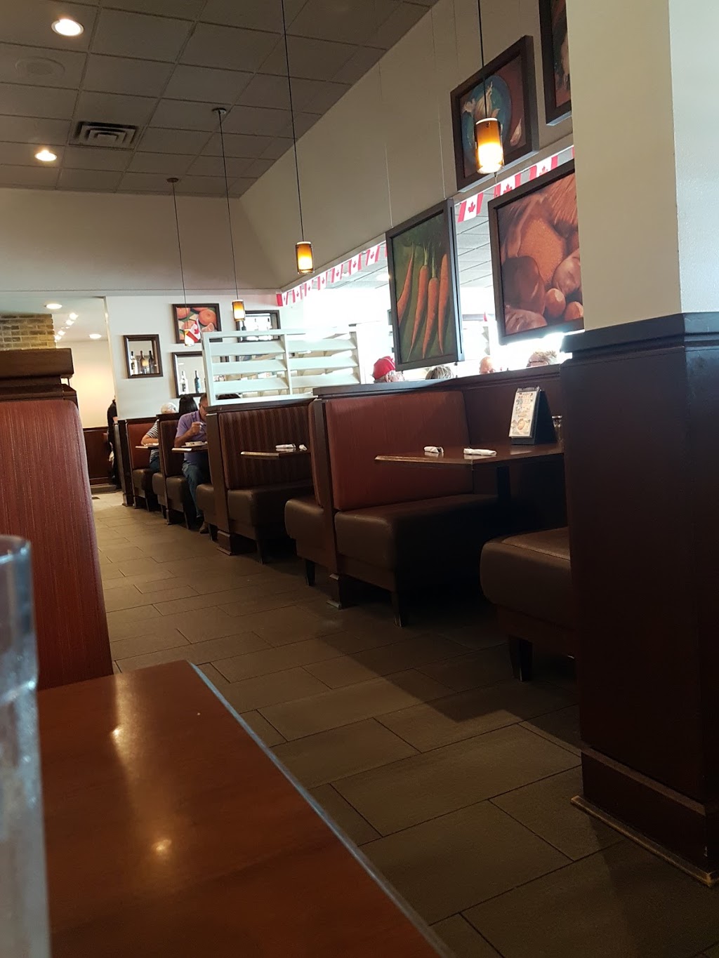 Swiss Chalet | 1067 Wellington Rd, London, ON N6E 2H5, Canada | Phone: (519) 681-1600